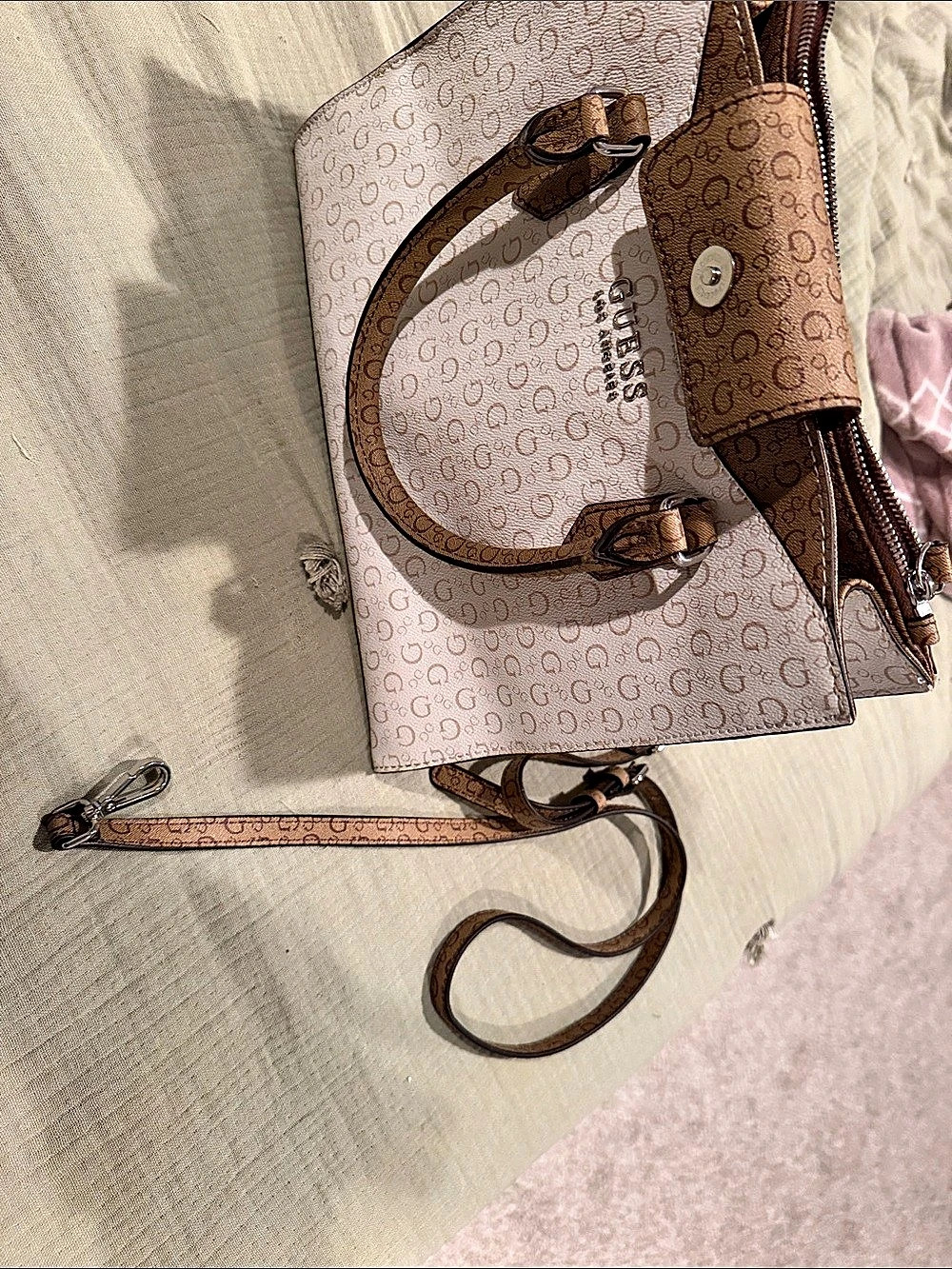 Guess Melinda Logo Handbag Shoulder Bag in Pink & Brown